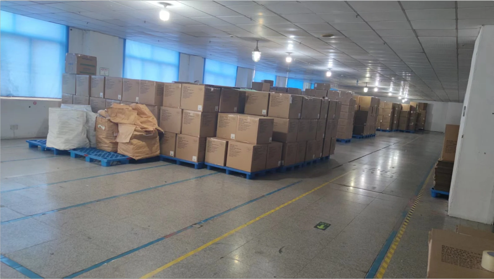 AIGE factory warehouse